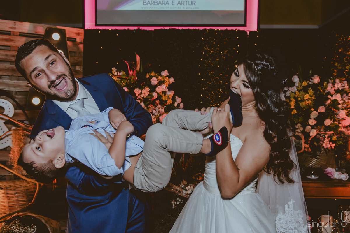 fotografia espontânea de casamento em buffet infantil de são paulo