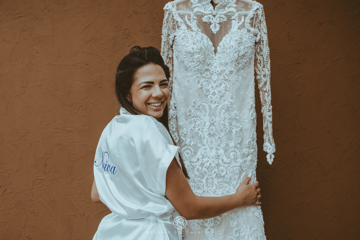 Fotografia de making of da noiva em casa no Alphaville