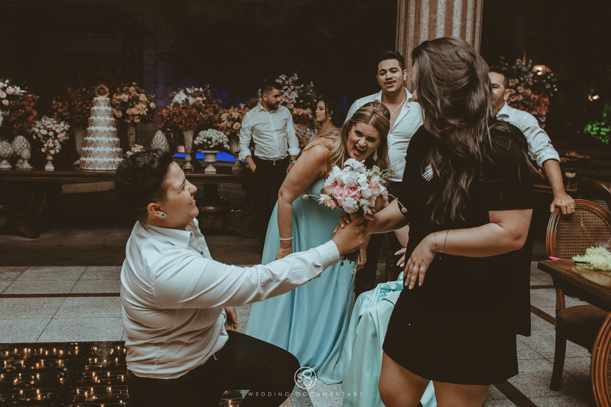 Pedido de casamento no casamento da irmã