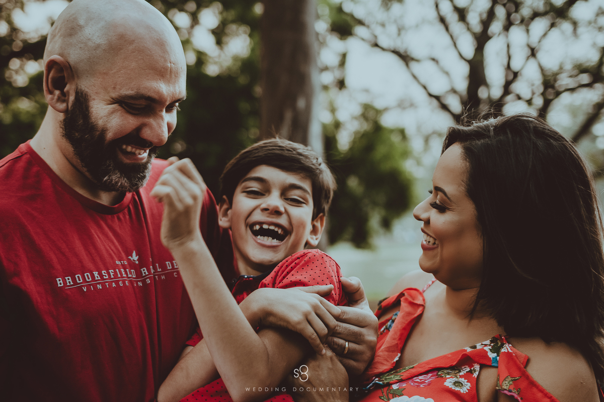 Ensaio fotográfico de família com criança grande no Parque Ibirapuera