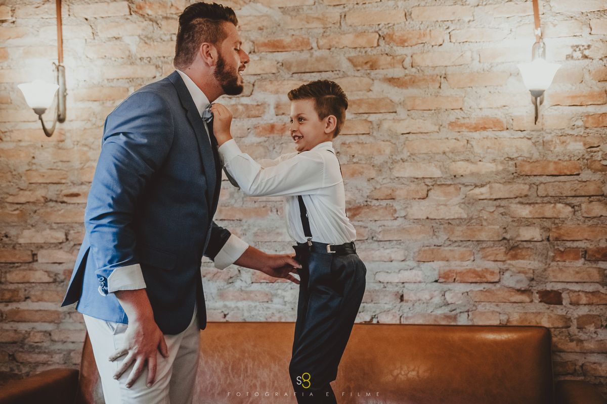 fotografia de casamento no making of do noivo em elopment wedding 