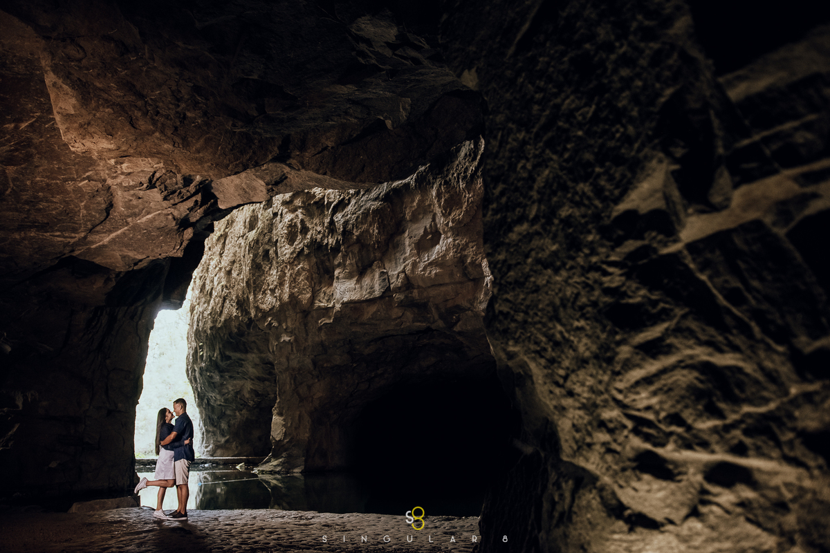 Fotografia de casal na Gruta dos Anjos Socorro