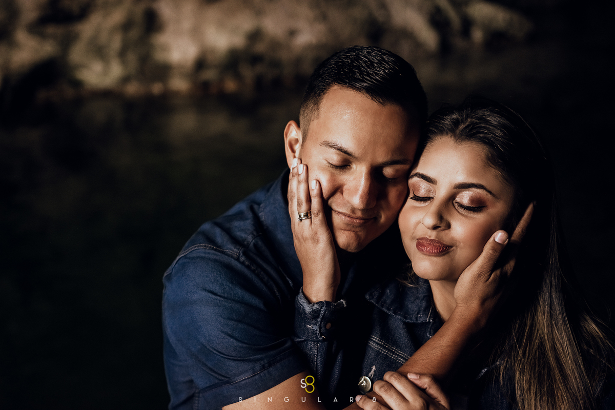 Fotografia de casal na gruta dos anjos em socorro são paulo