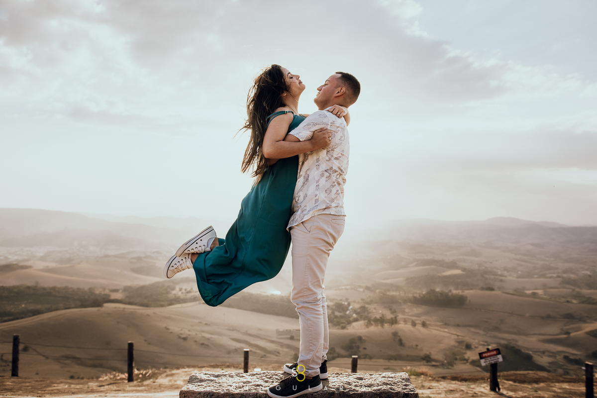 Fotografo de ensaio pré wedding em Socorro no Mirante da Pedra Bela Vista