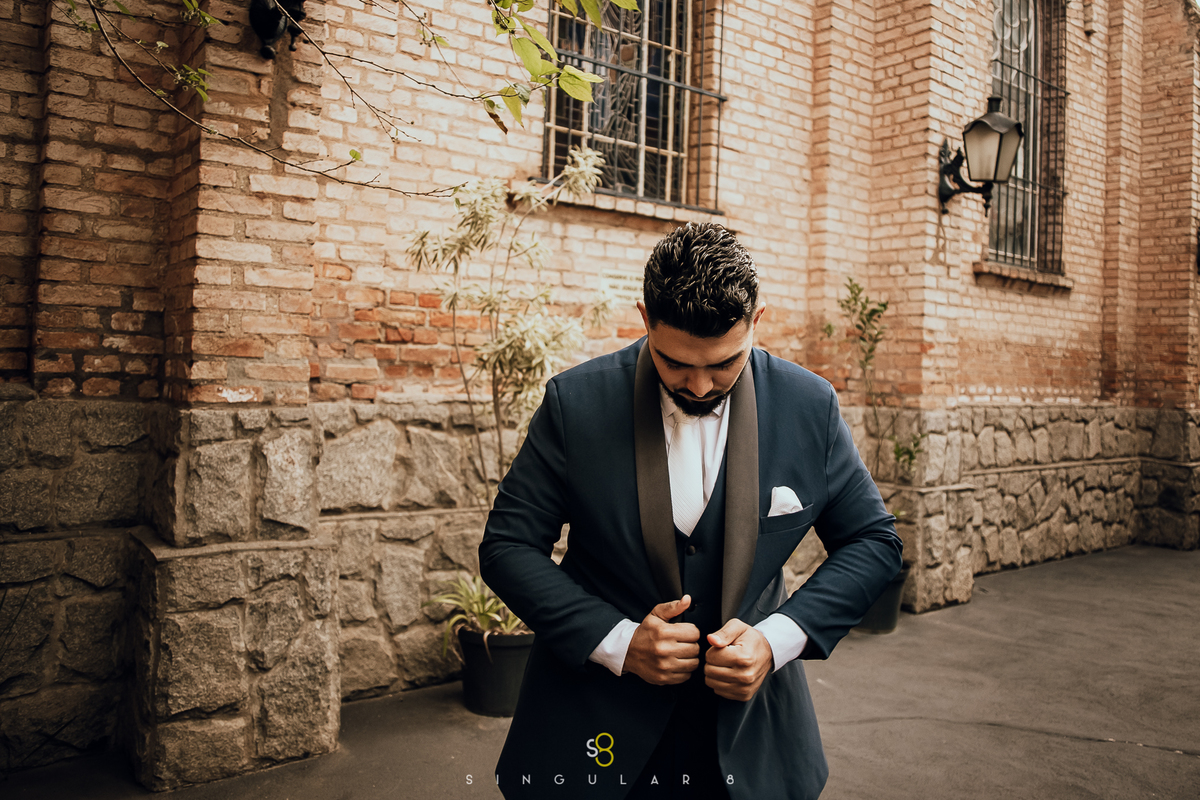 fotografia do making of do noivo na igreja da lapa são paulo