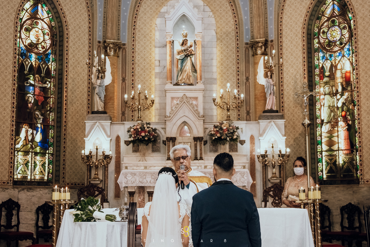 Fotografia de altar de casamento na  Igreja Nossa Senhora da Lapa em São Paulo