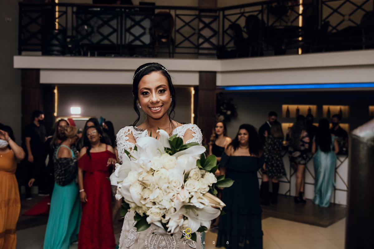 Buquê de noiva para casamento a noite na mansão arya lapa