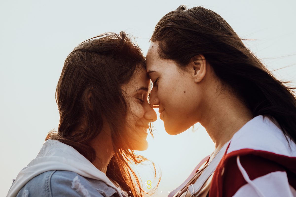 Fotografa para ensaio pré wedding homoafetivo no pico do olho dagua