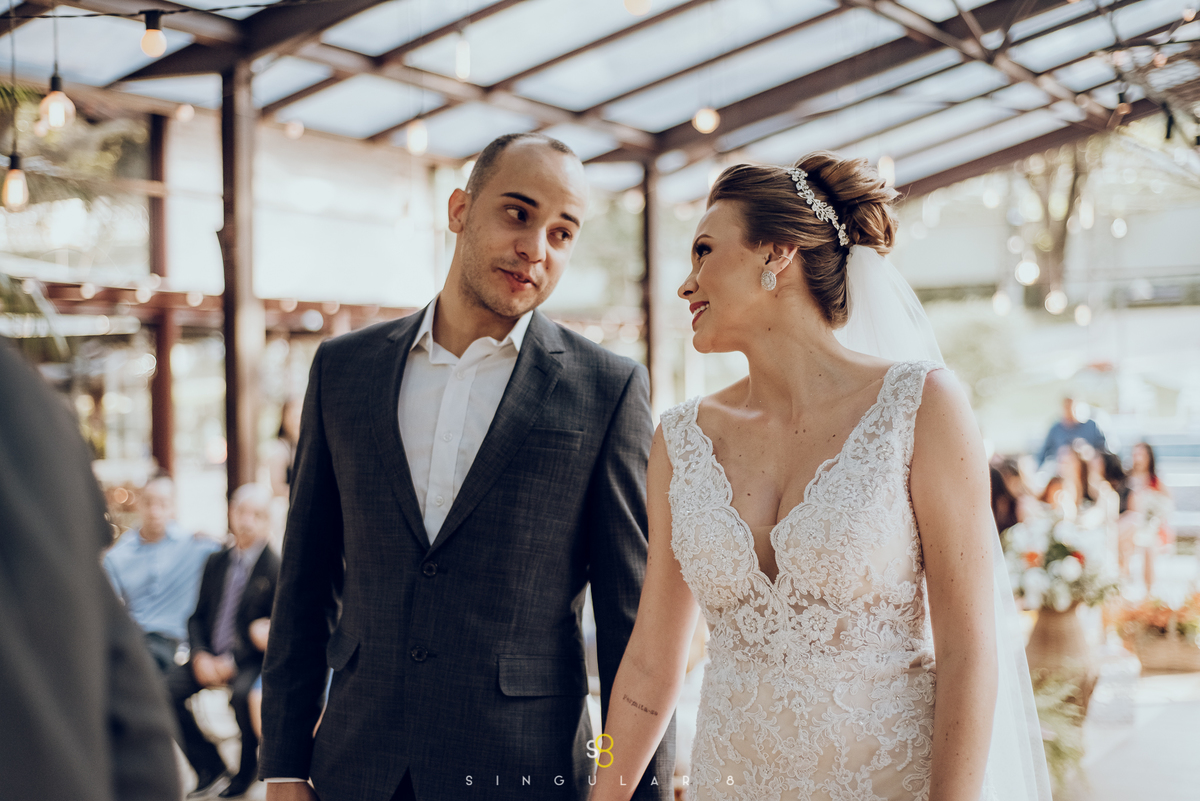 Fotografia de casamento de dia diferente e espontâneo no Recanto Callegari