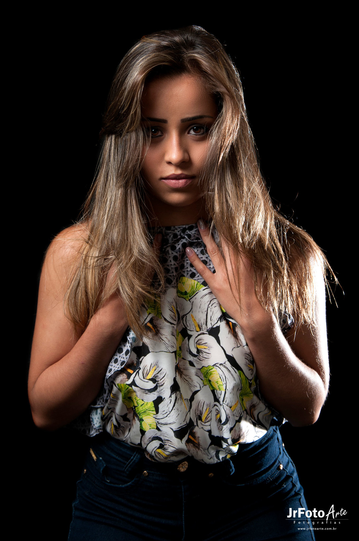 ensaio-marcela-cabral-local-estudio-jrfotoarte-retouch-fotografo-de-casamento-itabira-mg