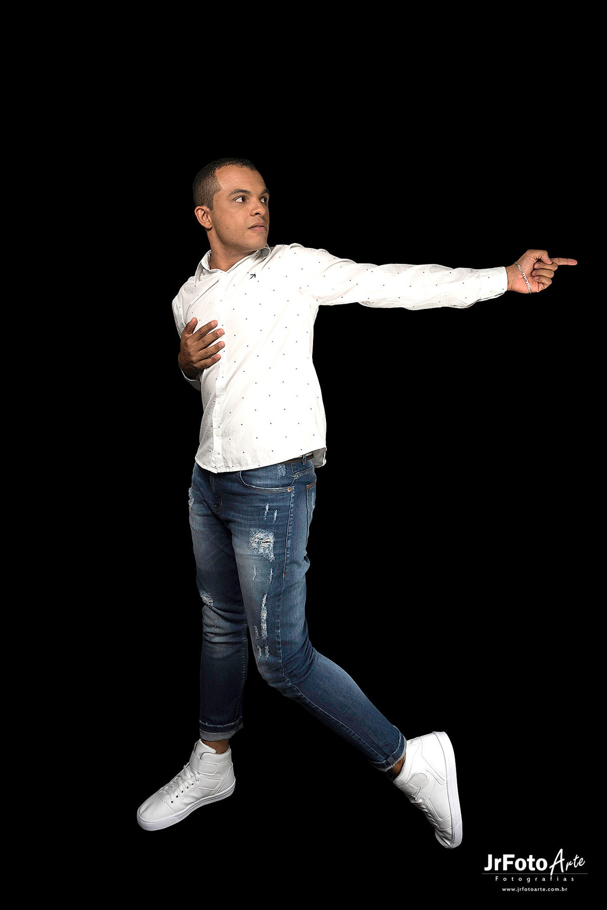 João-Nazz-DJ-dance-music-itabira-mg-foto-estudio-jrfotoarte-itabira-mg