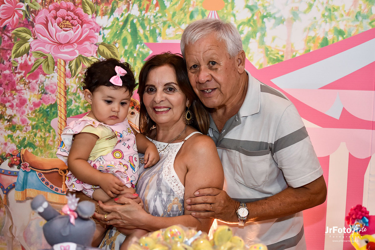 aniversario-olivia-1-ano-aninha-e-fabricio-decoracao-elegance-jrfotoarte-itabira-mg