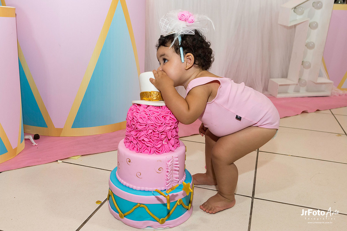 aniversario-olivia-1-ano-aninha-e-fabricio-decoracao-elegance-jrfotoarte-itabira-mg