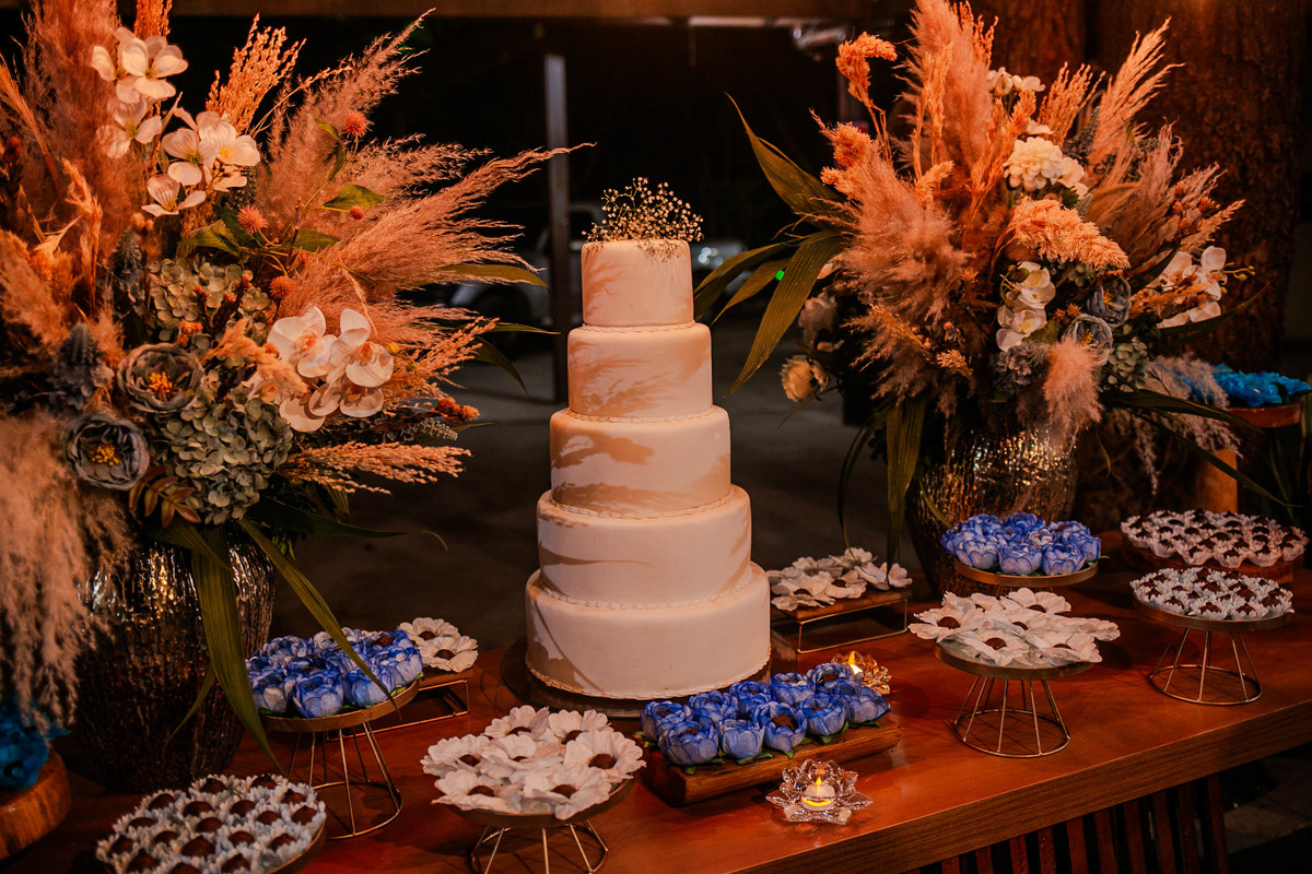 Casamento Araçuaí durante o dia diurno festa no UAIT Irene Festas