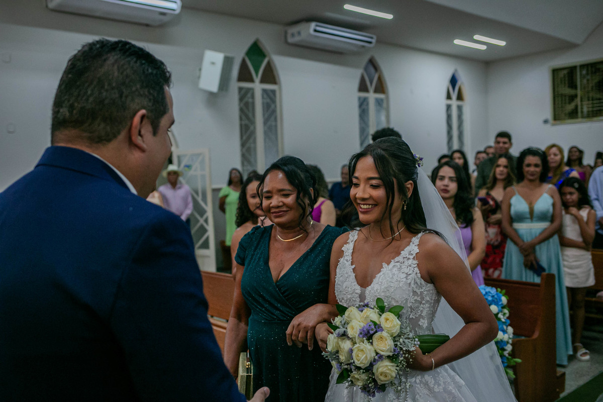 casamento igreja do perpetuo socorro araçuaí mg