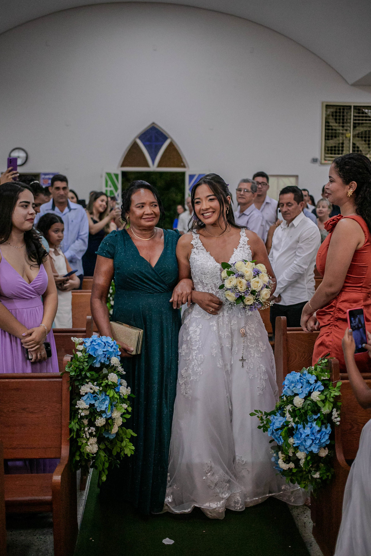 casamento igreja do perpetuo socorro araçuaí mg