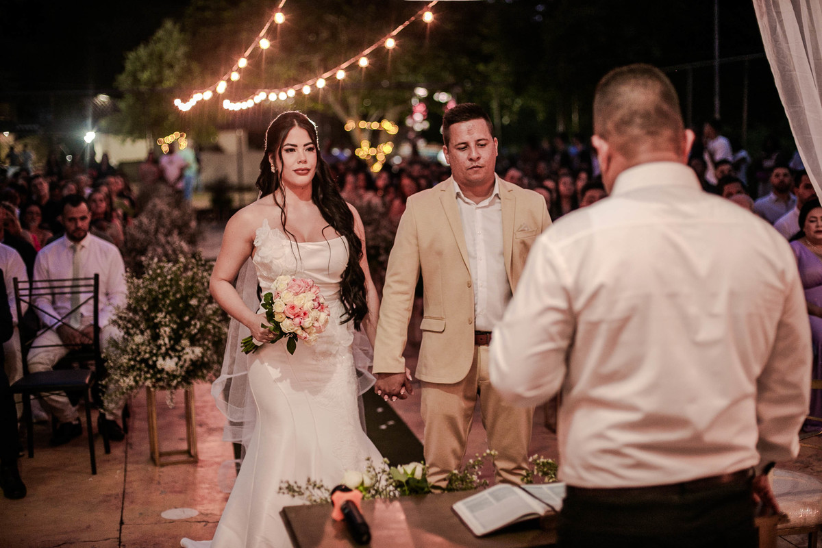 Casamento durante o dia berilo Evelyn Noda Zara Buffet Oliver Festas