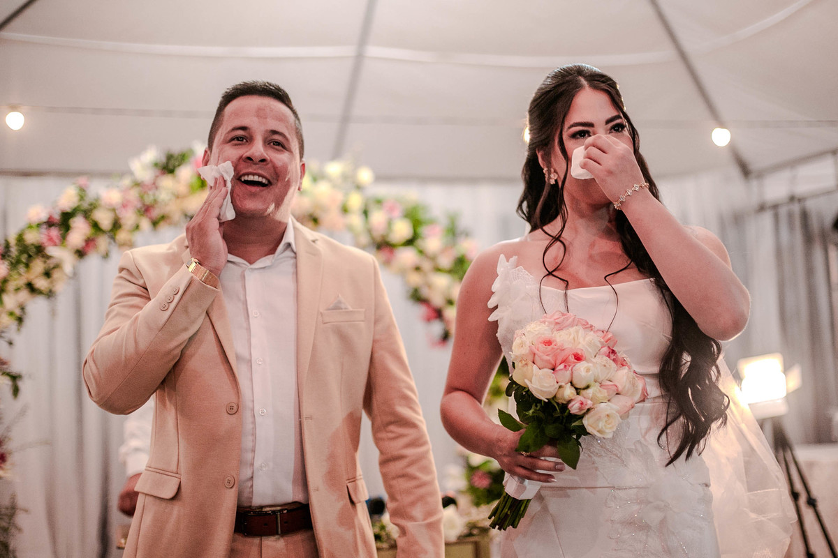 Casamento durante o dia berilo Evelyn Noda Zara