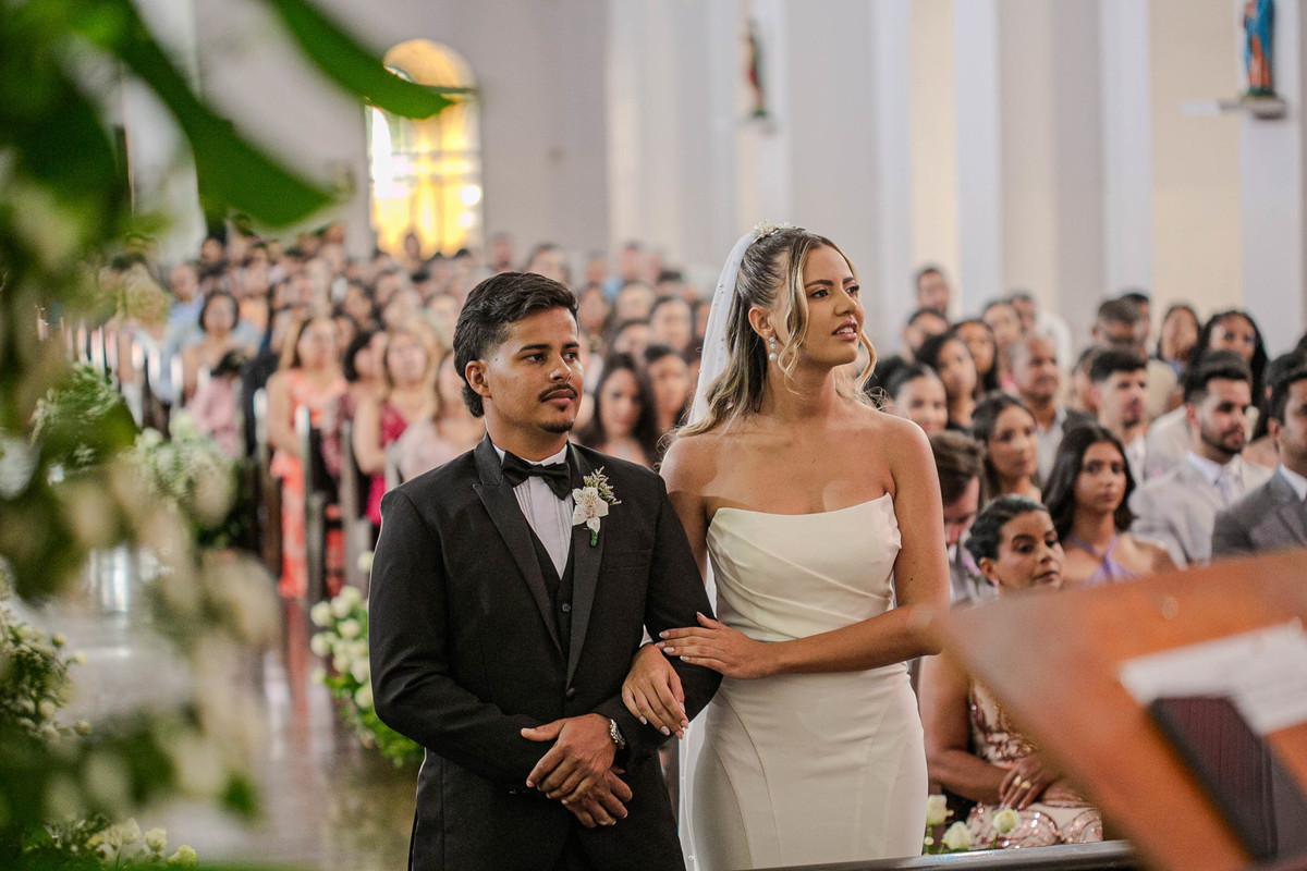 Casamento araçuaí durante o dia igreja matriz padre ederson geraldo festas