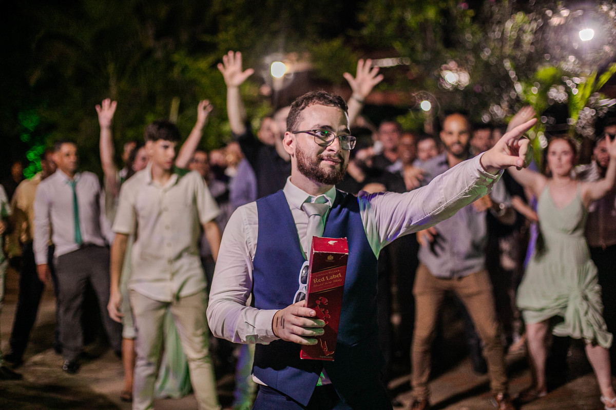 casamento juliana e tarcisio aracuai mg uait recepção festa rosely prates ladino drinks bruno demark