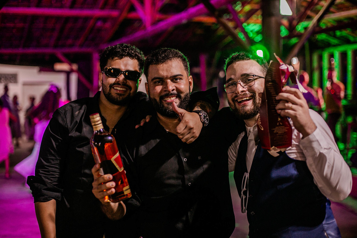 casamento juliana e tarcisio aracuai mg uait recepção festa rosely prates ladino drinks bruno demark