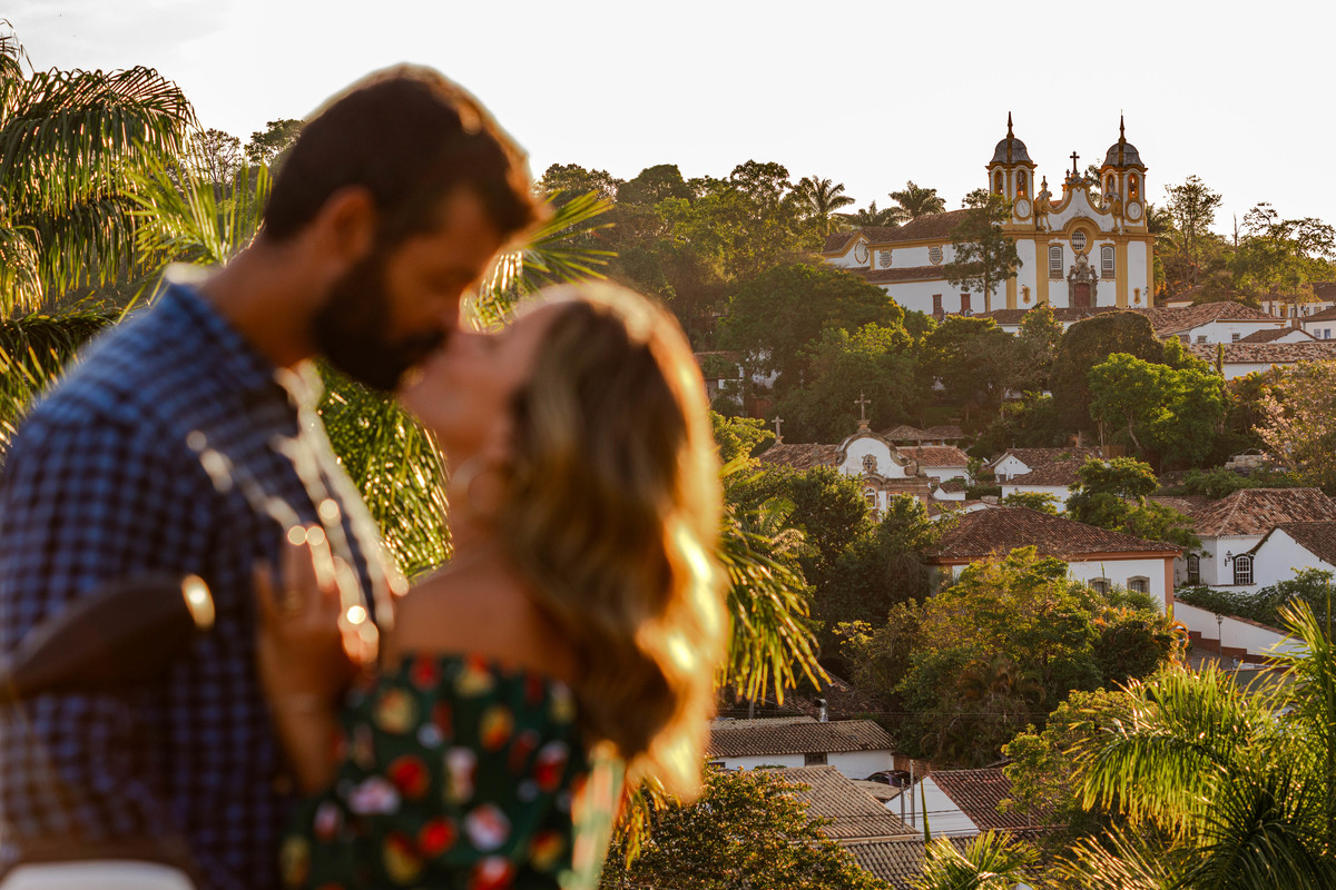 Pré Wedding surpresa tiradentes bmw trophy 1250 mirante alto são francisco igreja matriz