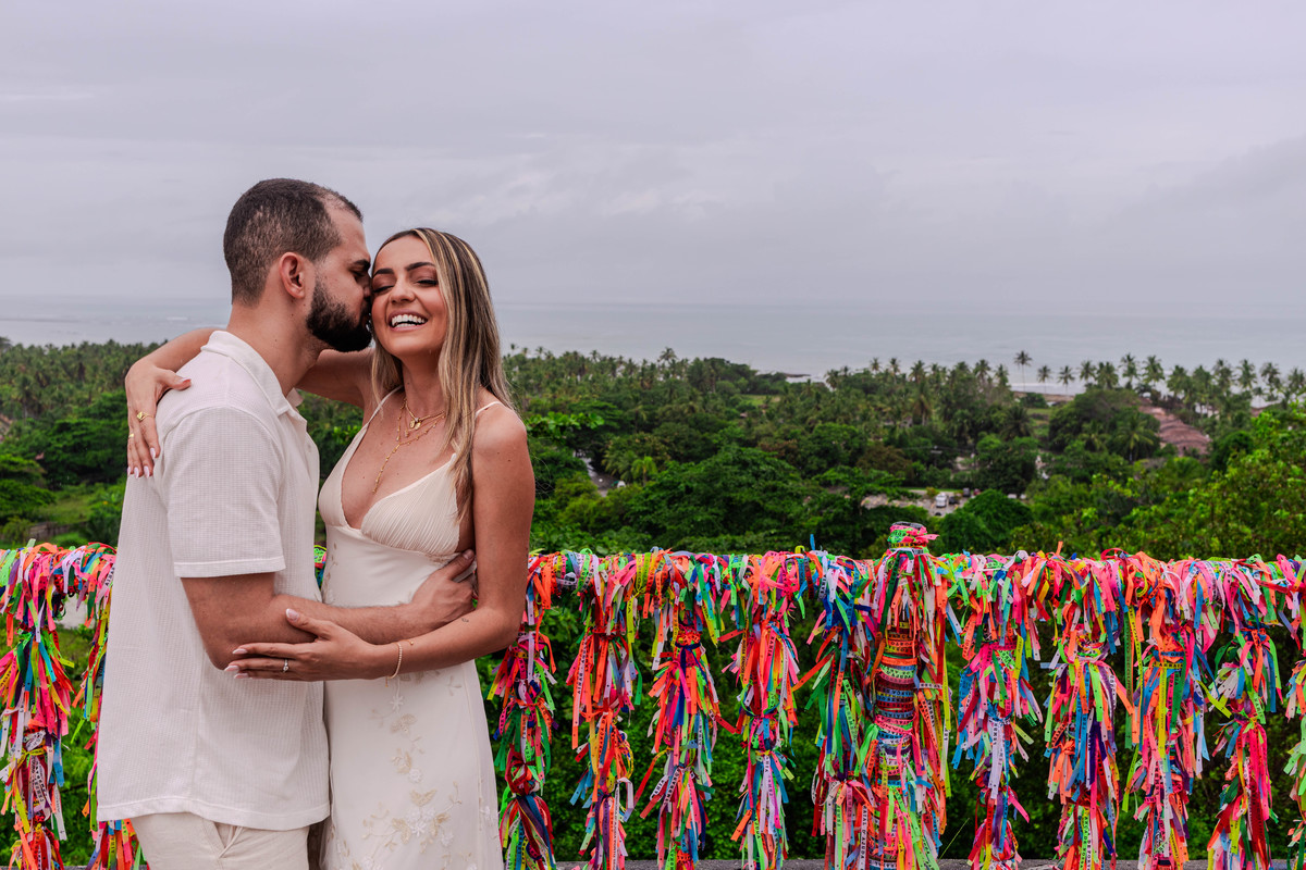 Ensaio de casal Pré Wedding na praia trancoso bahia arraial d'ajuda araçuaí fotografia de casamento
