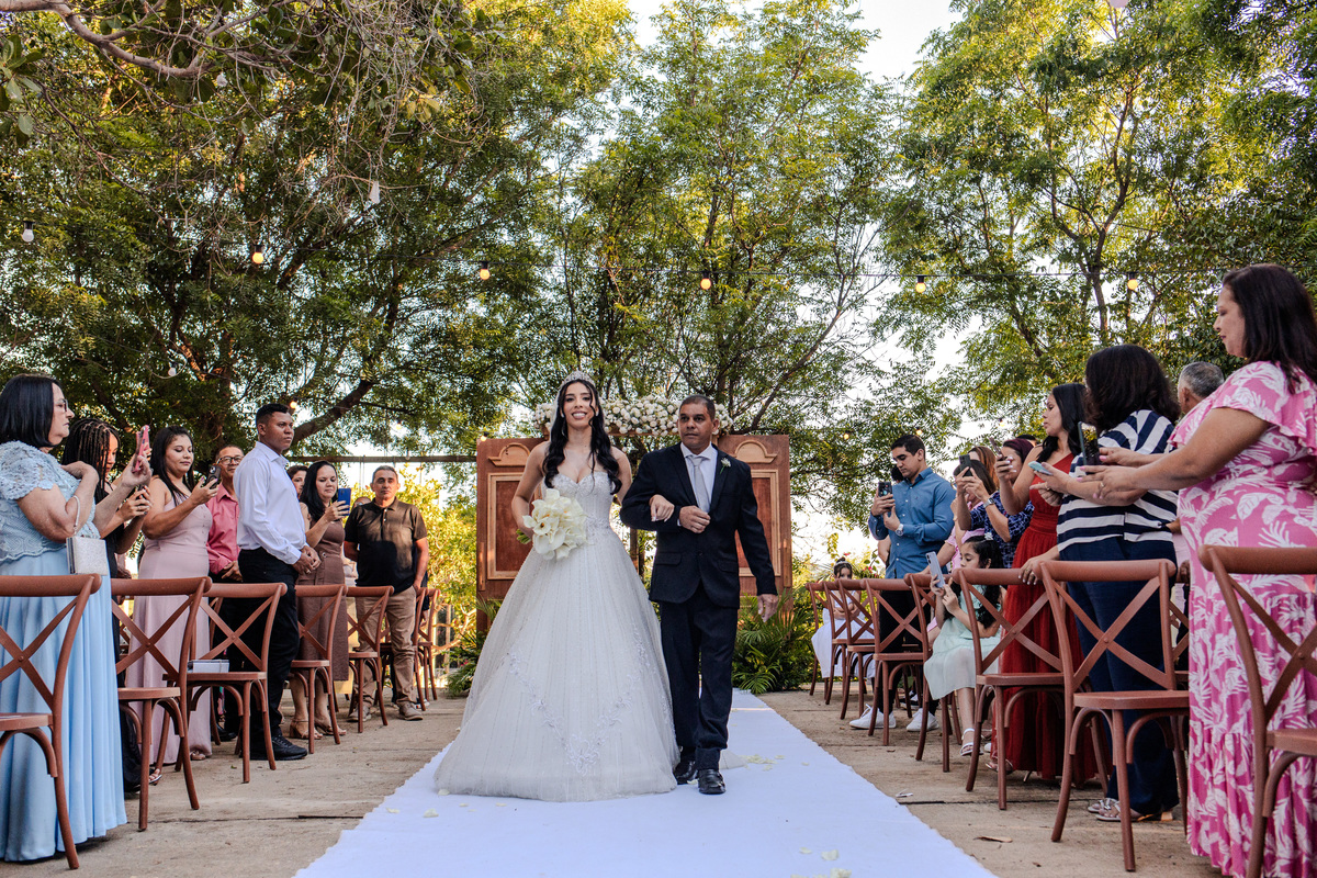 Casamento sandy e joão virgem da lapa espaço solares