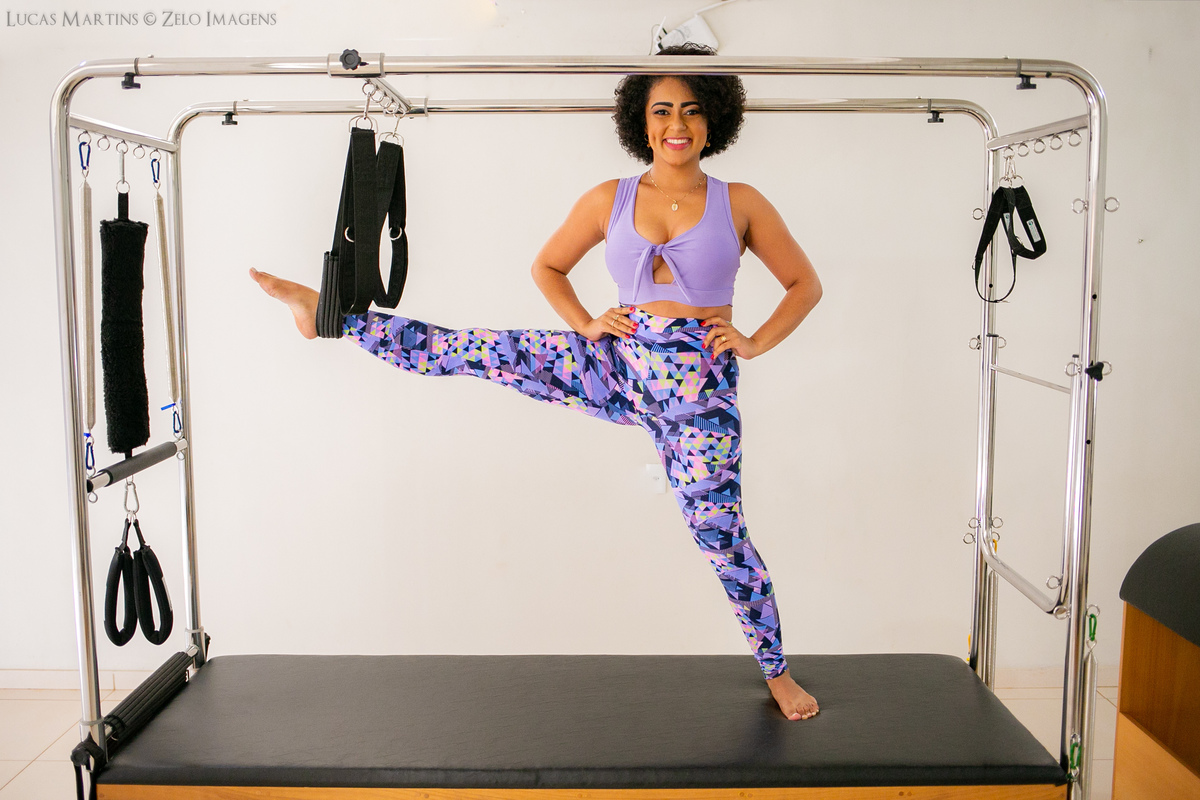 Ensaio 30 anos modelo fazendo Pilates