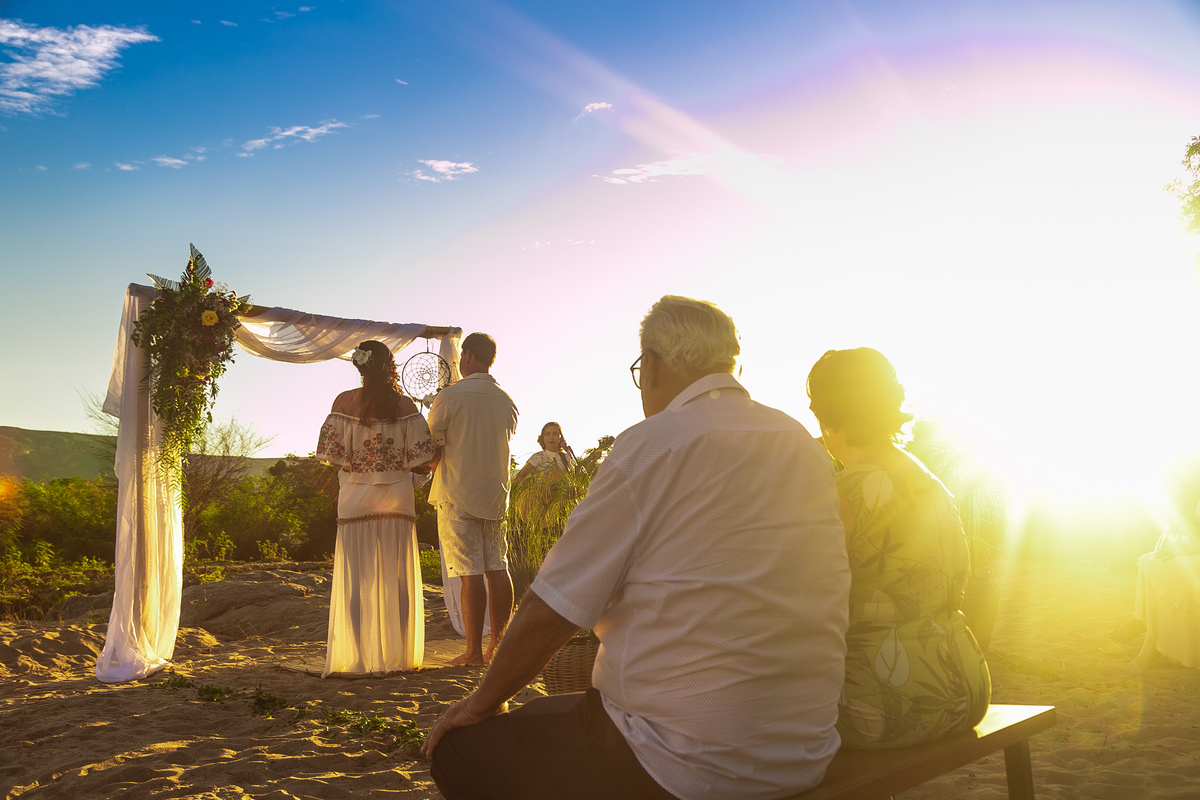 CASAMENTO AS MARGENS DO RIO JEQUITINHONHA POR DO SOL
