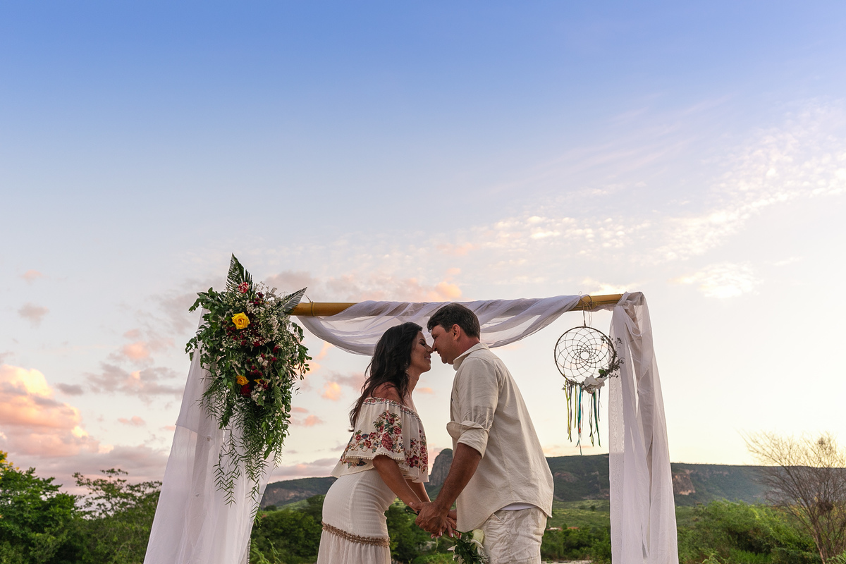 CASAMENTO AS MARGENS DO RIO JEQUITINHONHA