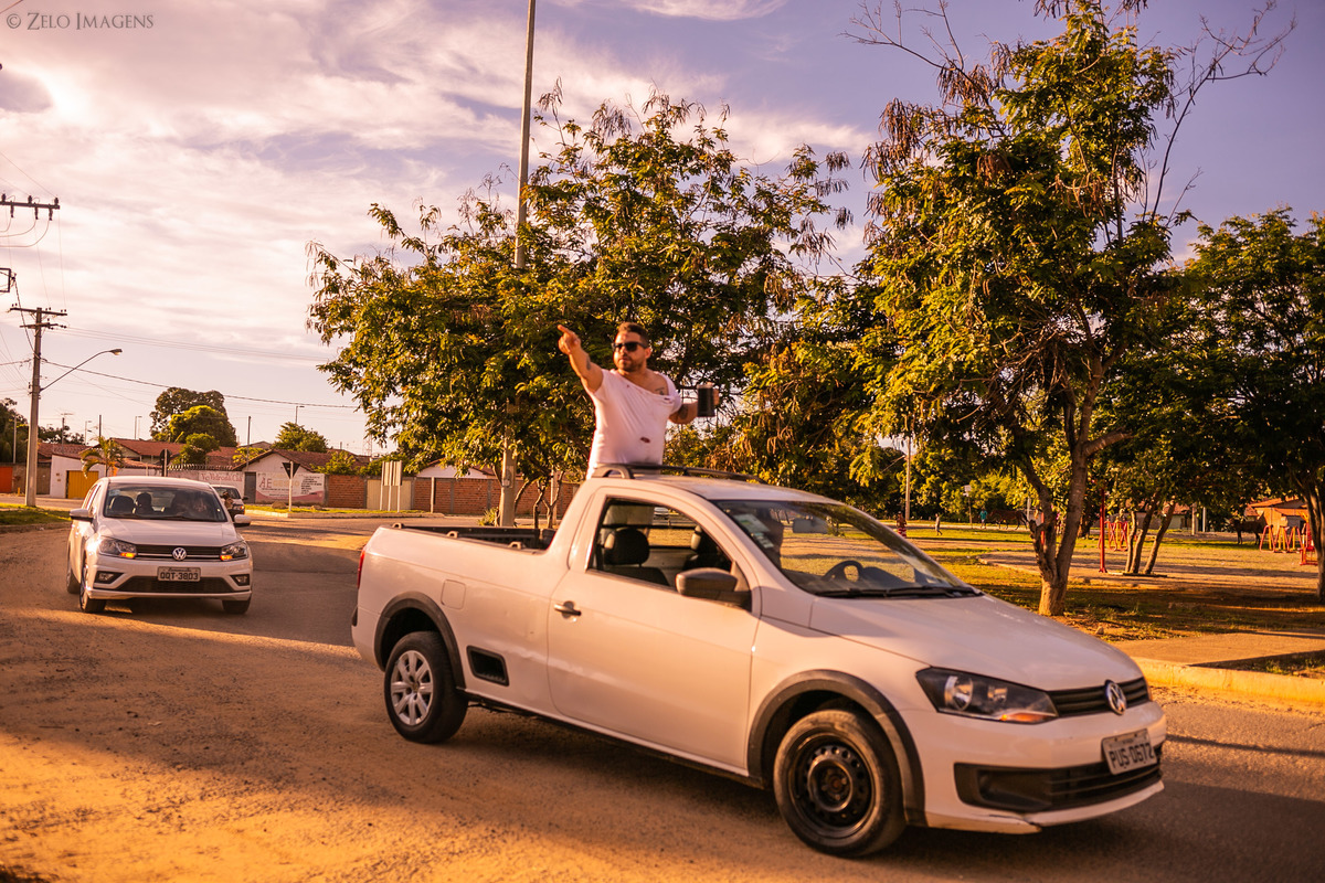 Despedida de solteiro noivo carreata