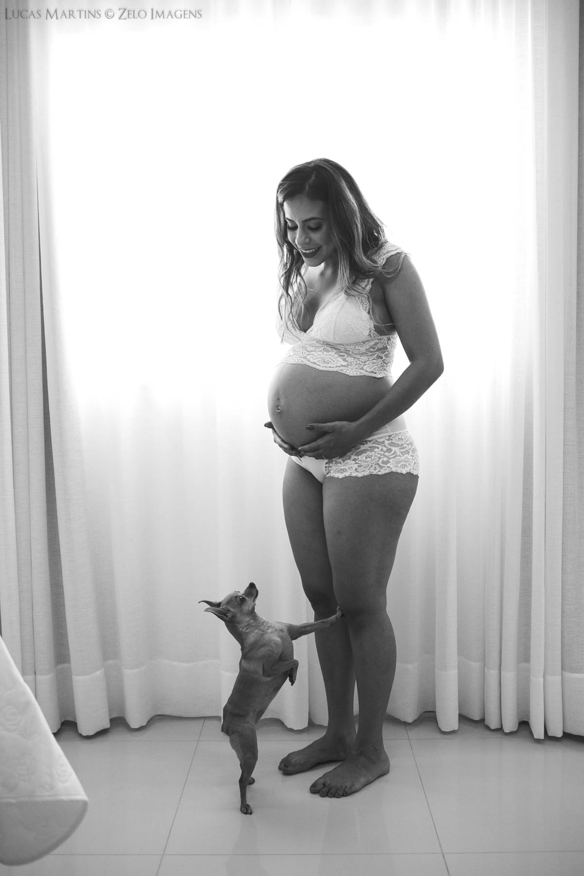 ensaio gestante lingerie na cortina