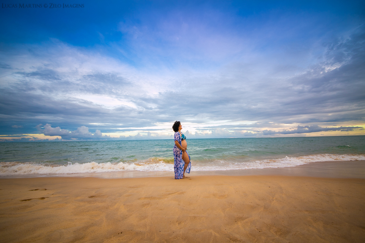 ensaio gestante em porto seguro na praia taperapuan