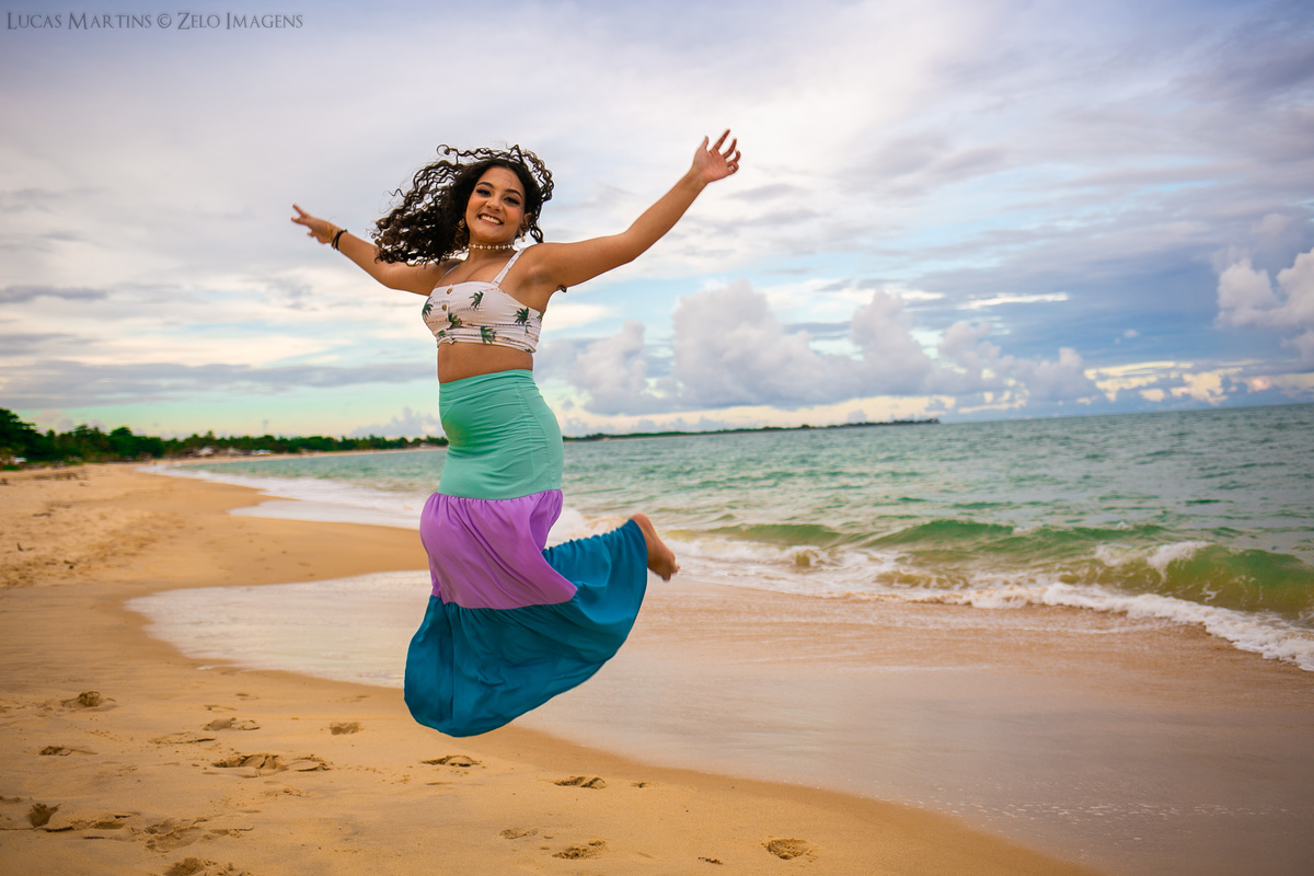 Ensaio debutante em porto seguro praia taperapuan pulando