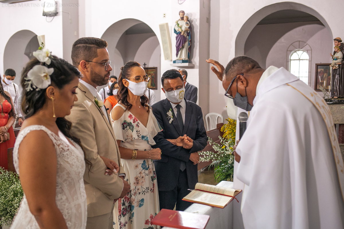 casamento de dia aracuai renovacao de votos dos pais do noivo no meio da cerimonia