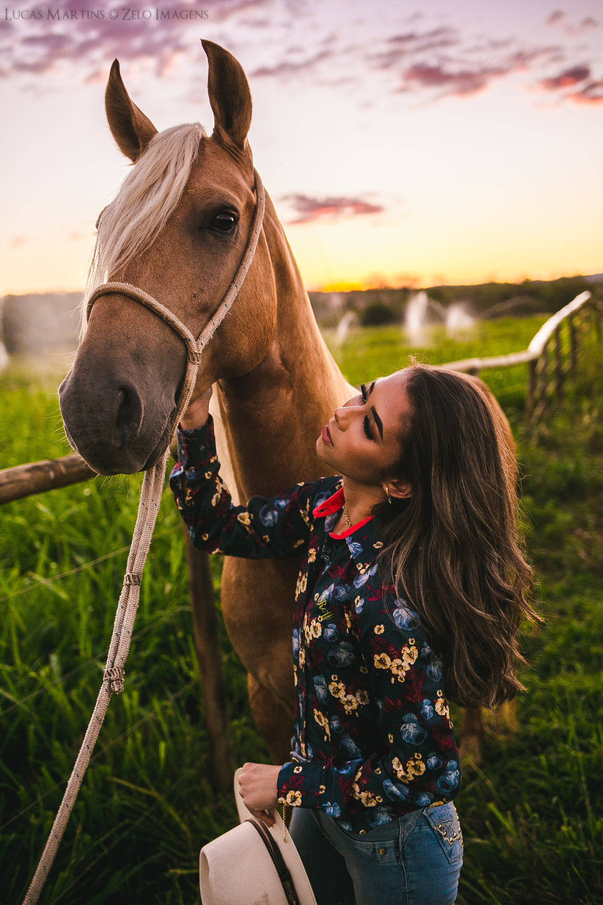 ensaio com cavalo debutante aracuai sitio haras do jequi estilo Country vaqueira cowgirl