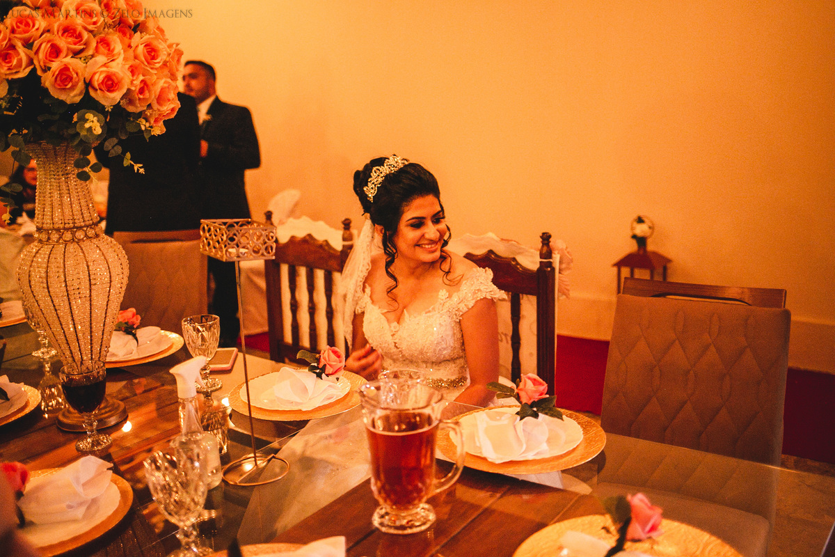 casamento virgem da lapa noiva esperando comida