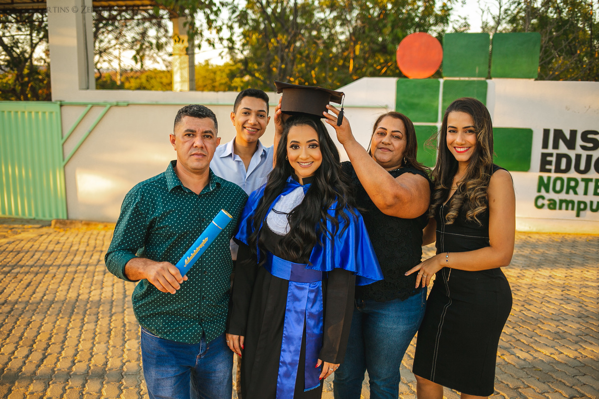 Ensaio de formatura no ifmng de beca administração