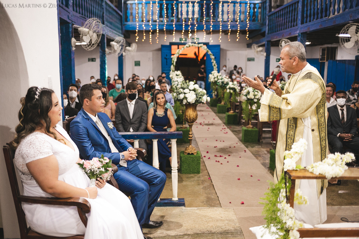 Casamento durante o dia Araçuaí igreja do rosário