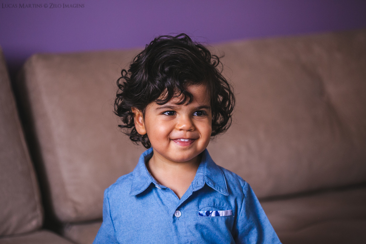 ensaio de familia em casa pandemiaa araçuaí mg blusa azul
