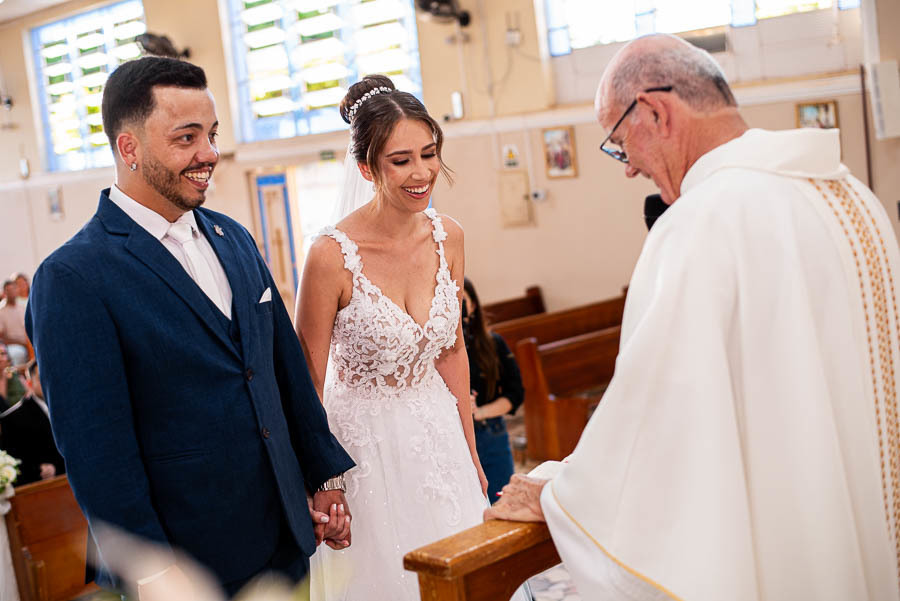 Casamento em Bariri SP Igreja Santa Luiza Pamela e Tiago Valber Trevisan