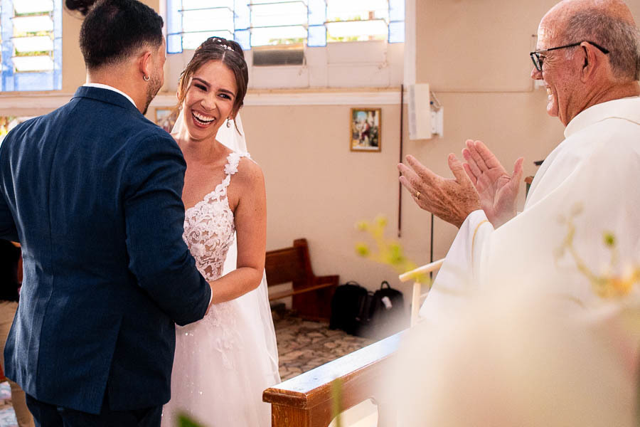 Casamento em Bariri SP Igreja Santa Luiza Pamela e Tiago Valber Trevisan