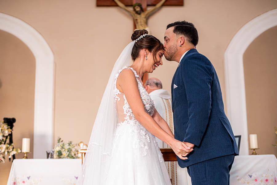 Casamento em Bariri SP Igreja Santa Luiza Pamela e Tiago Valber Trevisan