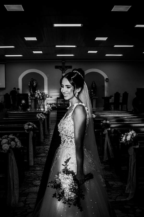 Casamento em Bariri SP Igreja Santa Luiza Pamela e Tiago Valber Trevisan