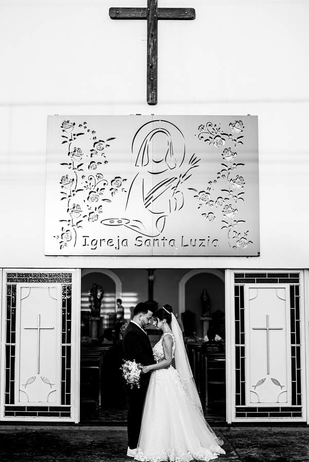 Casamento em Bariri SP Igreja Santa Luiza Pamela e Tiago Valber Trevisan