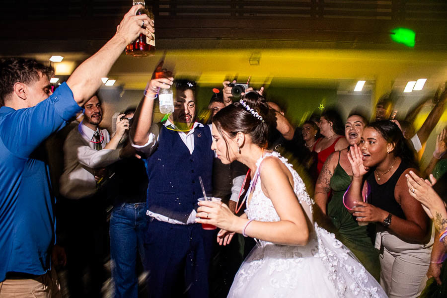 Casamento em Bariri SP Igreja Santa Luiza Pamela e Tiago Valber Trevisan