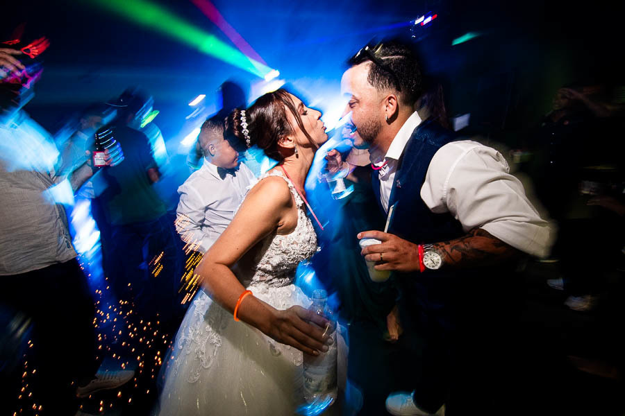 Casamento em Bariri SP Igreja Santa Luiza Pamela e Tiago Valber Trevisan