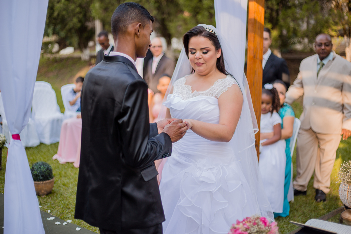 fotografia de casamento em mairiporã  troca das alianças