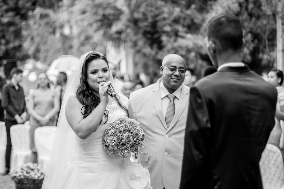 fotografia de casamento em mairiporã entrada da noiva
